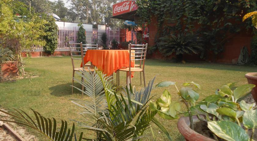 Hotel Taj Prince Agra  Exterior foto